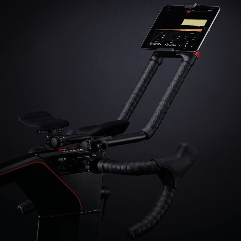 Atom_08_18-Handlebars-iPad-App
